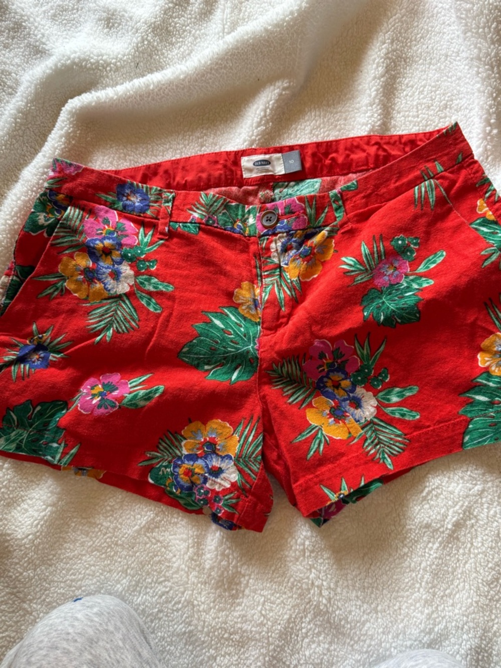 Tropical shorts